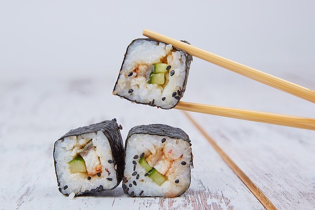 3. Chutné ⁢a zdravé potraviny: ⁢Jak japonská kuchyně a muslimské stravovací ‌návyky obohatily ⁤naše jídelníčky