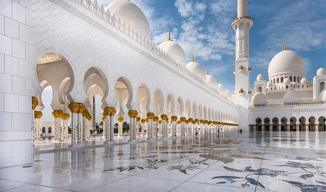 Historické důvody pro⁢ nepřítomnost obrazů v mešitách