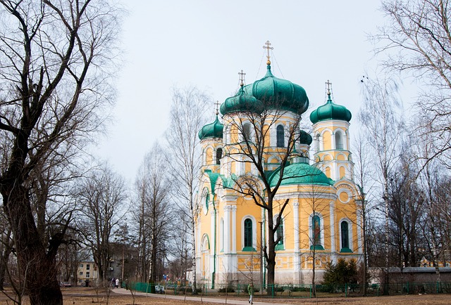 Umístění⁣ chrámu Svatého Petra - Odhalení historického‍ kontextu⁢ a významu