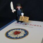 Kdo přeložil Bibli do něčiny? Přehled různých jazykových překladů